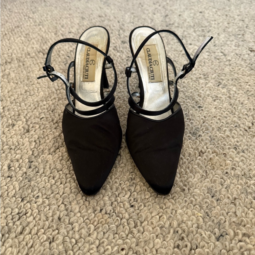Claudia Ciuti Black Pumps